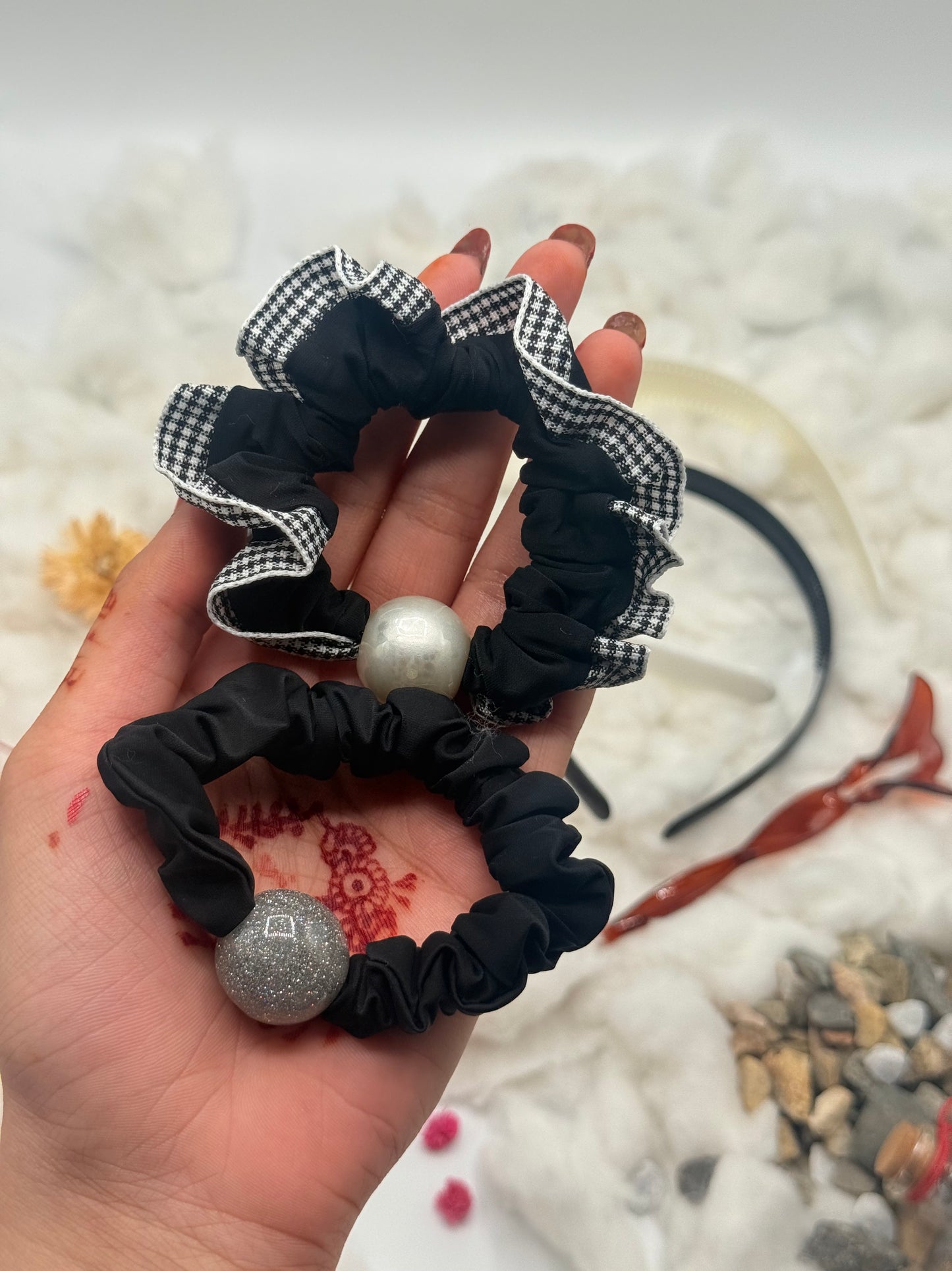 Premium Hair Accessories Set – Headbands, Scrunchies, Claw Clip & Hair Stick